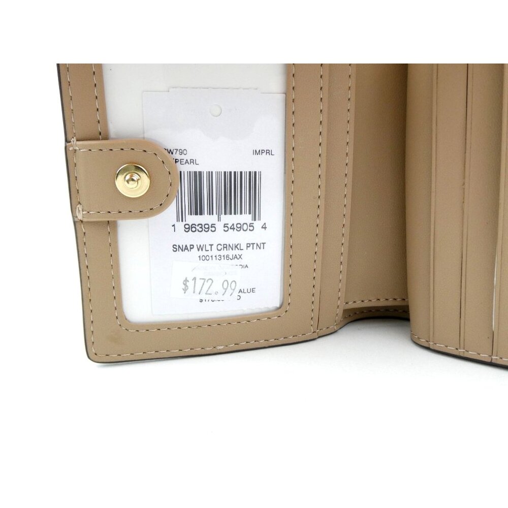 Coach Pearl Crinkle Patent Leather Snap Wallet NWT CW790 - Picture 4 of 5